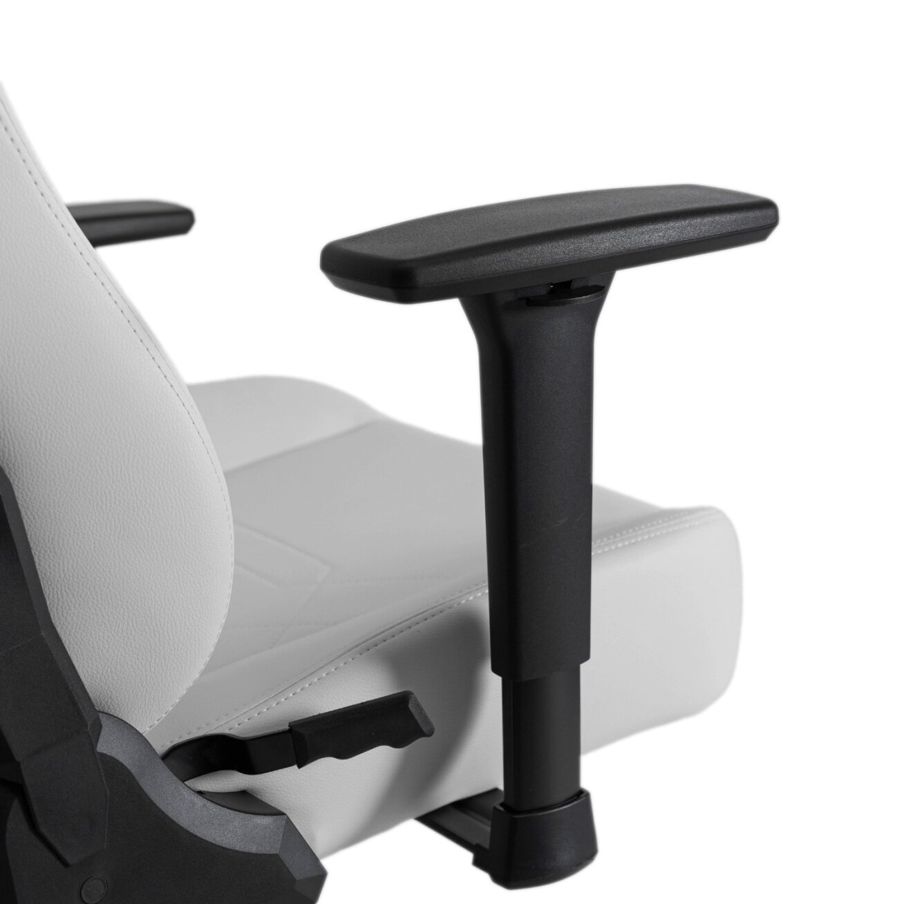 Žaidimų kėdė balta / juoda su TILT mechanizmu – ergonomiška ir stilinga 11