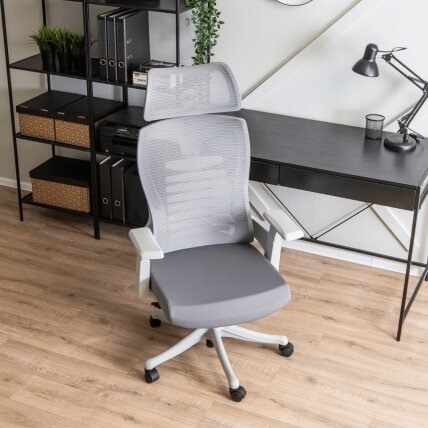 Karetas CARET 2 ergonomiška pasukama biuro kėdė, ventiliuojama, pilka, moderni 2 Karetas CARET 2 ergonomiška pasukama biuro kėdė, ventiliuojama, pilka, moderni 2