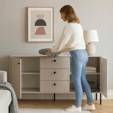 Minkštas SOFT svetainės komoda, 154 cm, kašmyro raštas, dviejų durų, moderni