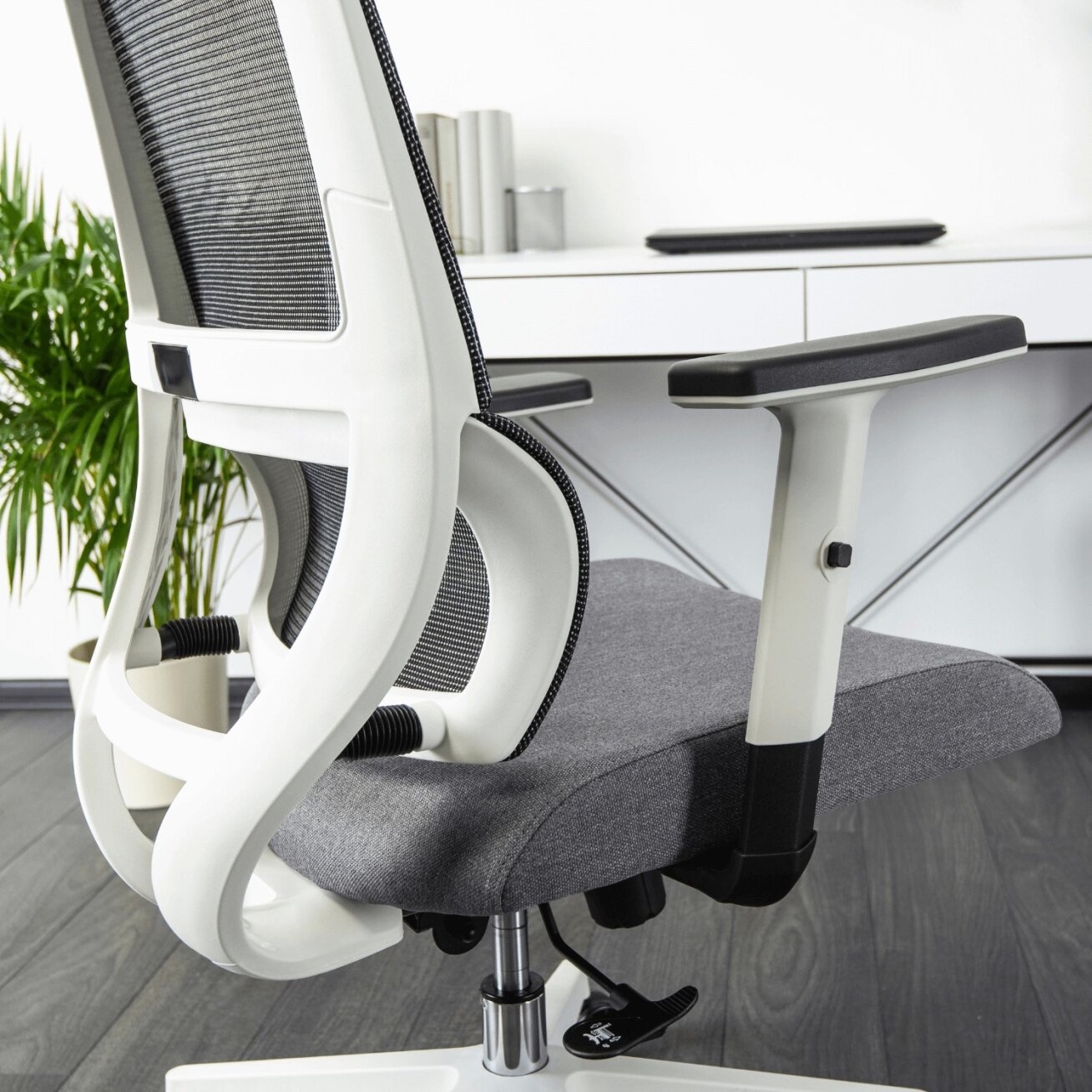 Niki NICKI ergonomiška pasukama biuro kėdė, moderni pilka 6 Niki NICKI ergonomiška pasukama biuro kėdė, moderni pilka 6