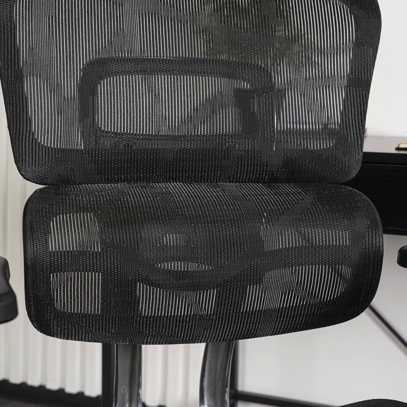 Nina NINO juoda moderni ergonominė pasukama biuro kėdė 3